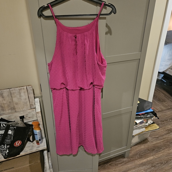 Cute dress - Picture 4 of 4